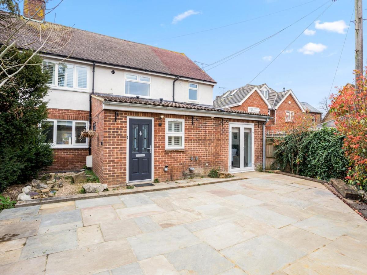 Pass The Keys Spacious And Very Modern Family Home, Central Windsor Exteriér fotografie