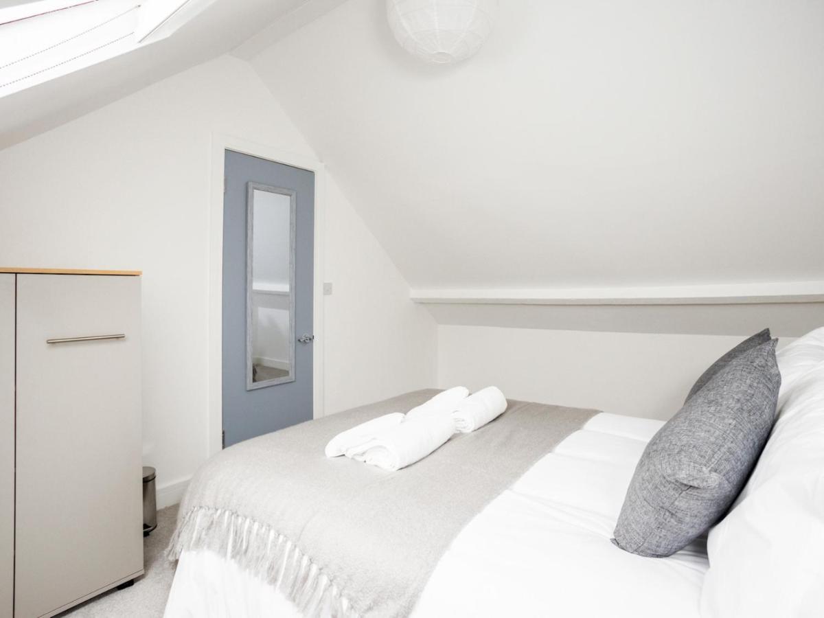 Pass The Keys Spacious And Very Modern Family Home, Central Windsor Exteriér fotografie