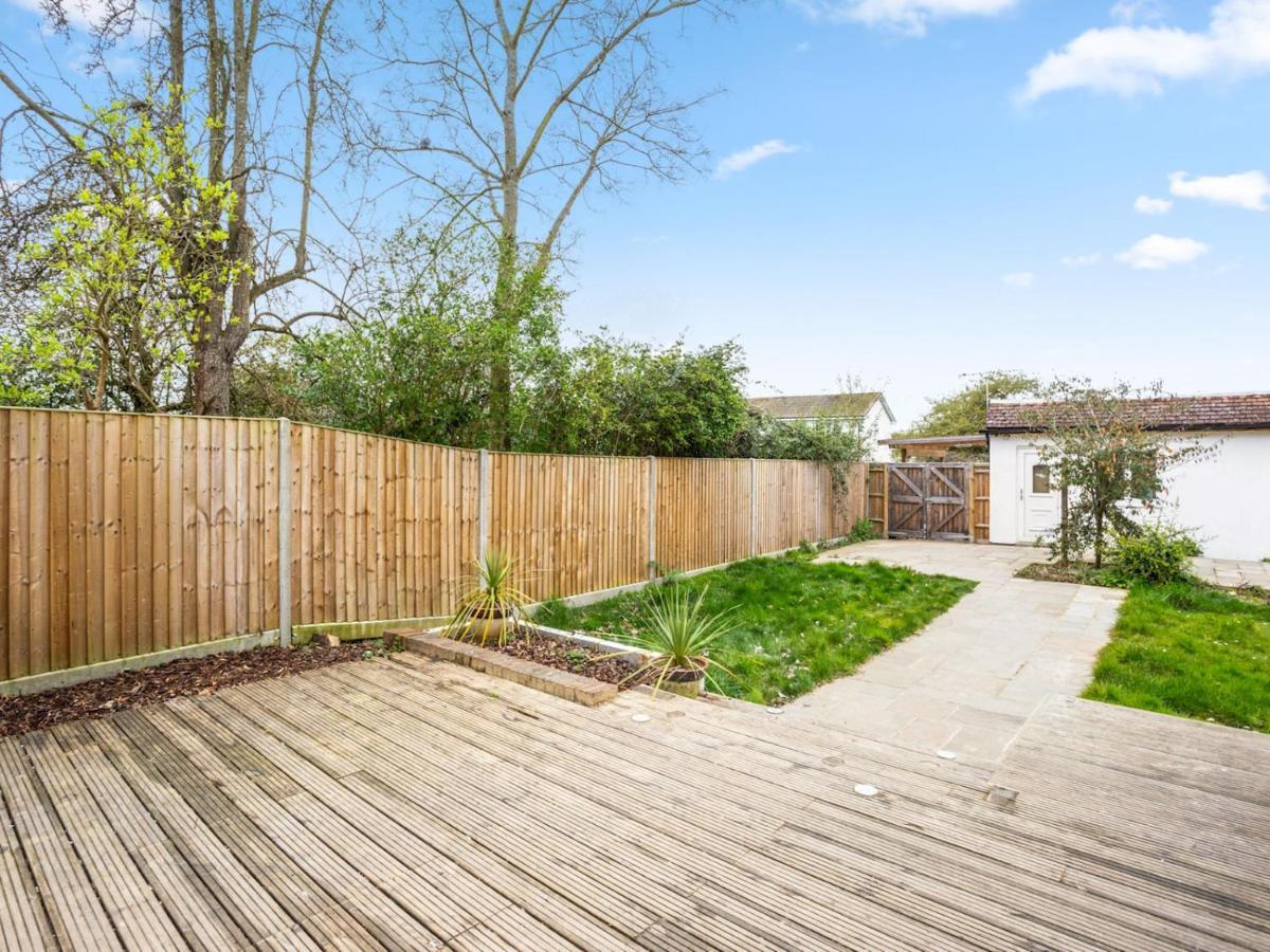 Pass The Keys Spacious And Very Modern Family Home, Central Windsor Exteriér fotografie