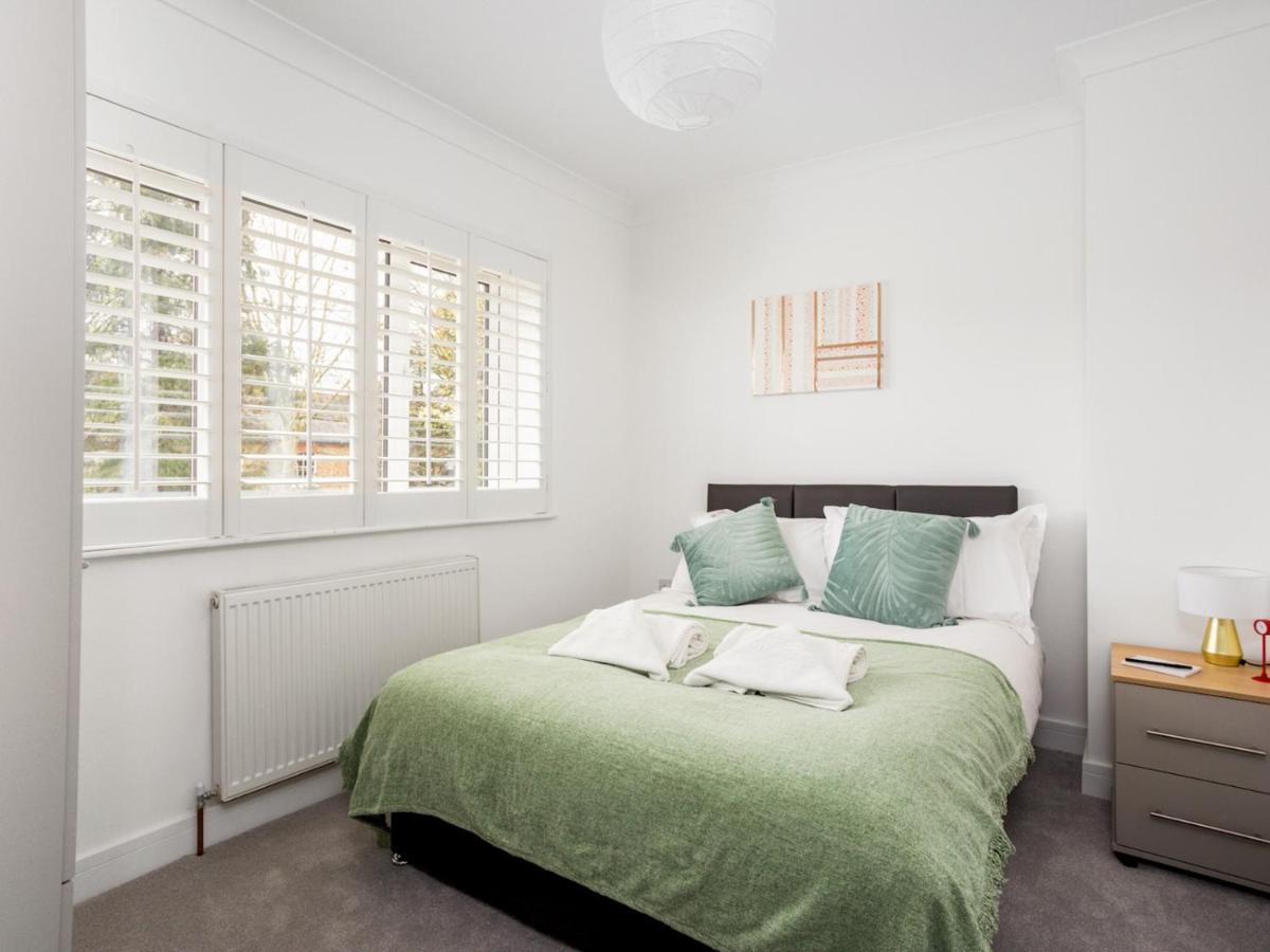 Pass The Keys Spacious And Very Modern Family Home, Central Windsor Exteriér fotografie